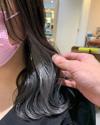 グレーシルバー　アッシュ　インナーカラー