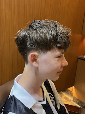 銀座　理容室　海外ヘア　外国人ヘア　ローフェード