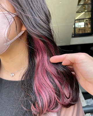 ピンクインナーカラー/イヤリングカラー