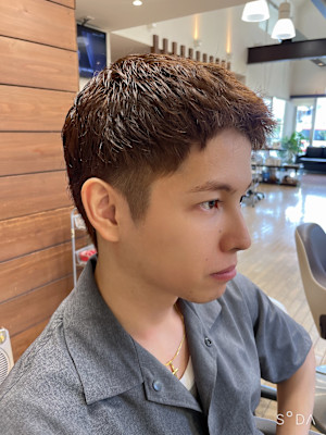 アップバングショート