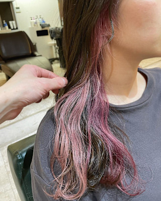 ピンクインナーカラー/イヤリングカラー