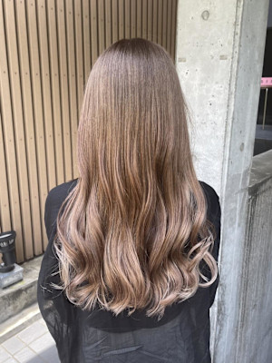 ミルクティーベージュ