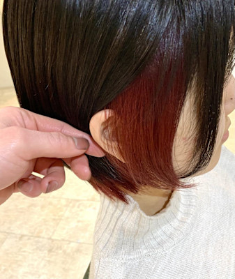 インナーカラー×ボブ　インナーレッド