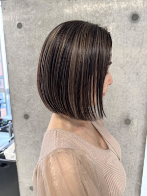 前下がりボブ/コントラストハイライト/白髪ぼかし