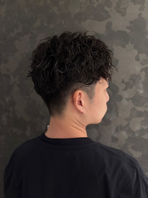 縦落ちツイストスパイラルパーマ