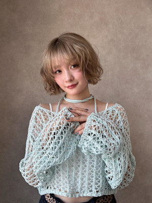 miu&縄田実乃里　ミルクティー×ミニボブ