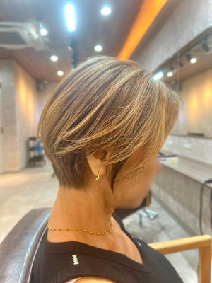 大人のショートスタイル