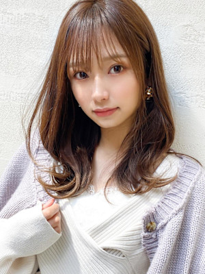 30代シースルーぱっつん前髪で可愛いくびれヘア結べるボブ