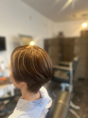 ショート白髪ぼかし