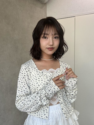 miu＆有野ひかり オリーブベージュ×顔周りレイヤー