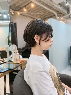 ショートヘア