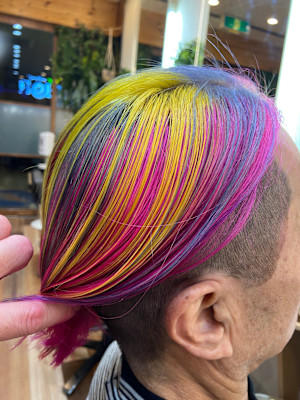 奇抜ヘア/カラフルヘア