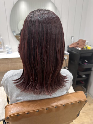 外ハネ／くびれスタイル／透明感カラー