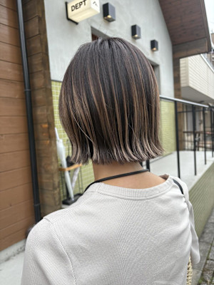 ボブ×ハイライトカラー