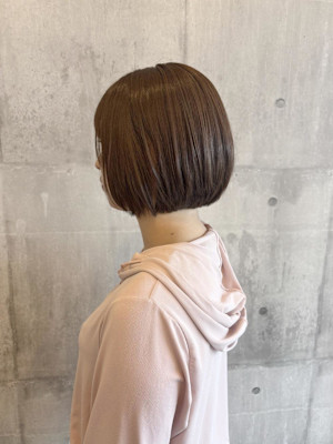 ボブにバッサリカット♪