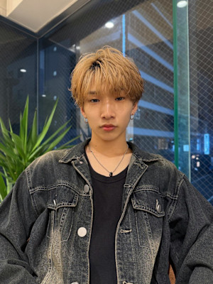 ラウンドマッシュ/センターパート/コンマバング/フェザーヘア