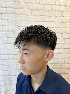 オシャレアイロンパーマ×フェードスタイル！