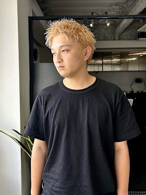 スパイキーショート×ベージュ