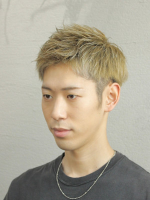 ツーブロックショート［メンズカット/ツーブロック/眉カット］