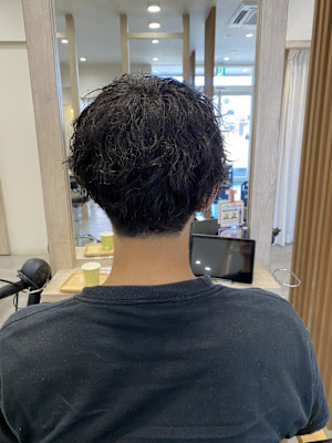 メンズパーマ　担当川角