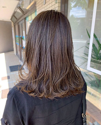 ライトブラウンベージュ×秋カラー