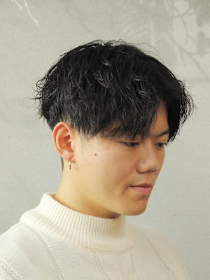 縦落ちツイスパ［ソフトツイスパ/メンズパーマ/眉カット］