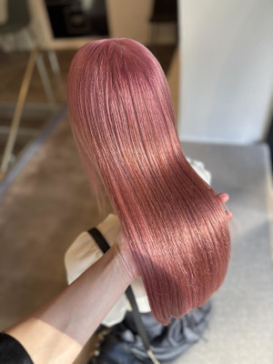 コーラルピンク