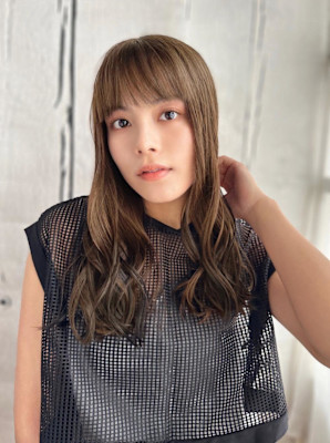 セミウェットのツヤ感ミックスカール