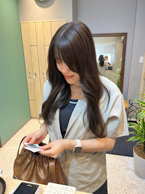 オリーブグレージュ 