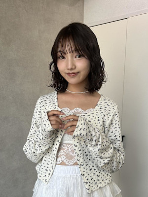 miu＆有野ひかり オリーブベージュ×顔周りレイヤー