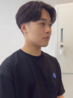 ブルーブラック　フェザーパーマ　サーフカール　センターパート