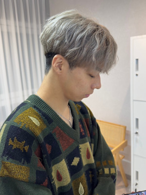 ブルーブラック　フェザーパーマ　サーフカール　センターパート