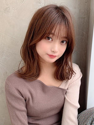 30代40代に人気後れ毛がかわいいくびれヘアシャギーレイヤー