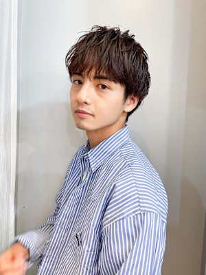 ナチュラルマッシュフェザーパーマ刈り上げ☆横浜