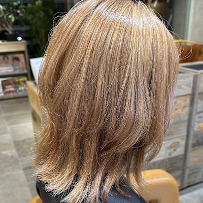 ウルフカット×ミルクティーベージュ