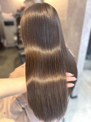 《鈴木茉奈》マロンブラウン/Aujua/艶カラー