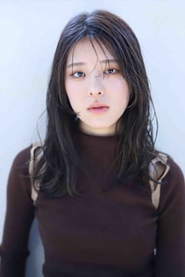 フェイスレイヤーセミロング