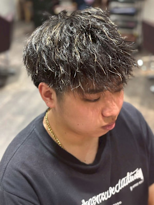 ツイストスパイラルハイライト