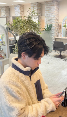 メンズツーブロセンターパートニュアンス