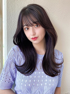 30代小顔に見えるくびれヘアレイヤー × オリーブグレージュ