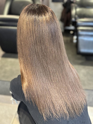 《鈴木茉奈》酸性ストレート/ブリーチ履歴/大宮