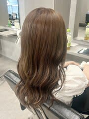 ベージュカラー