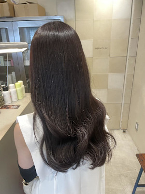 透明感たっぷりグレージュカラー