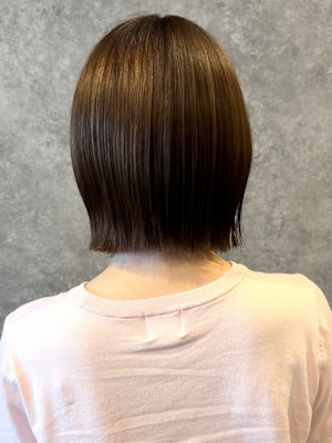 酸性縮毛矯正ミニボブ切りっぱなしボブ外はねボブ
