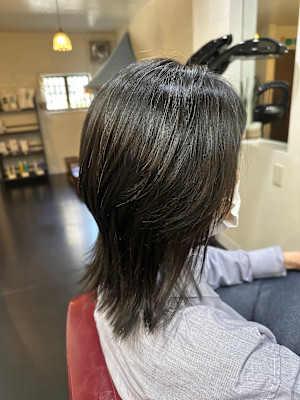 ミディアムレイヤースタイル