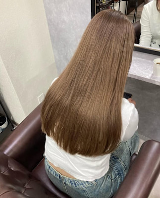 ブラウンベージュ