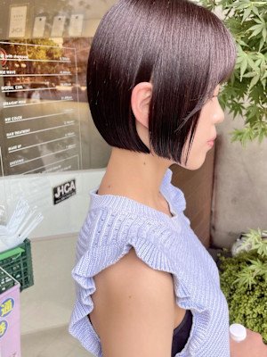 切りっぱなしボブでこなれ感