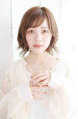 ふんわりバルーンボブスタイル