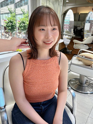 【ミディアムウルフカット】