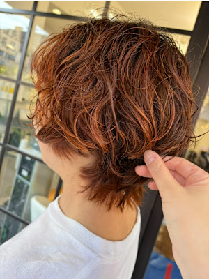 ブリーチ　パーマ　オレンジ系のカラーリング